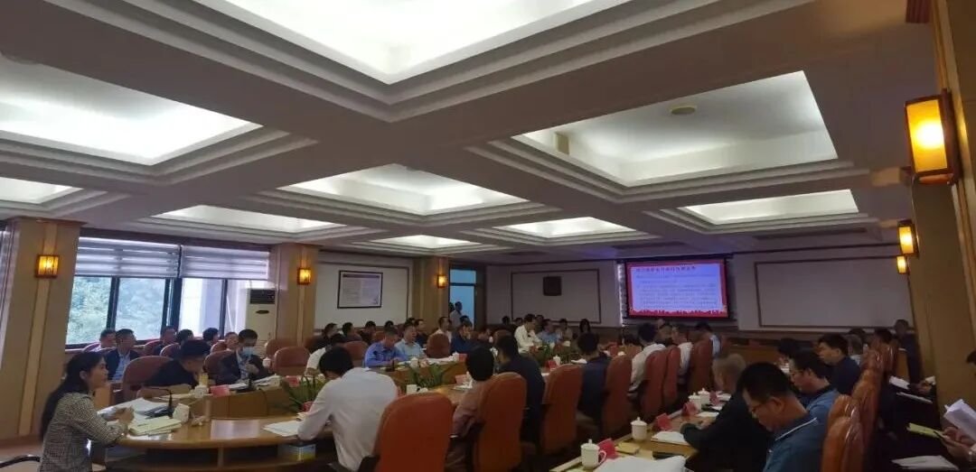 广东德韵律师事务所王德雄主任受邀为揭东区区政府领导干部宣讲民法典