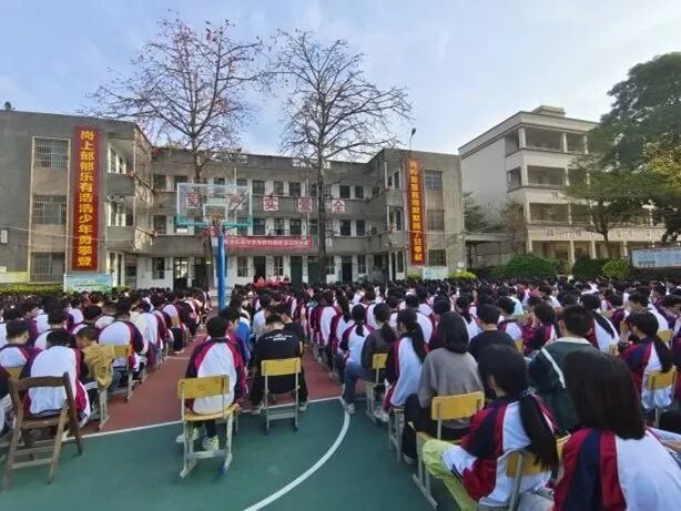 广东德韵律师事务所开展校园防欺凌法治宣传课